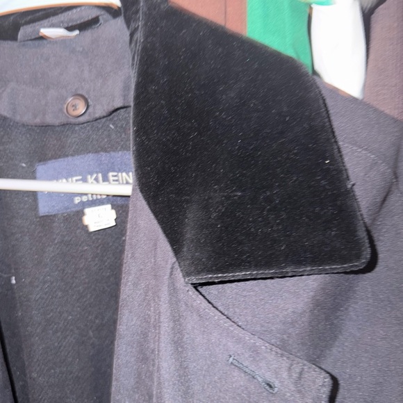 Vintage Black Anne Klein II Long Women's Coat with Velvet Collar - Picture 3 of 10